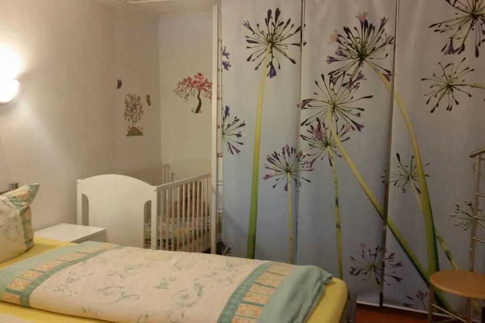 Ganze Wohnung, Familien-Ferienhaus unweit vom Kummerower See in Malchin, Kummerower See