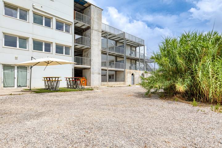 Appartement entier, Chambre avec terrasse partagée et Wi-Fi à 10 mn de la plage in Mudaison, Côte méditerranéenne (France)