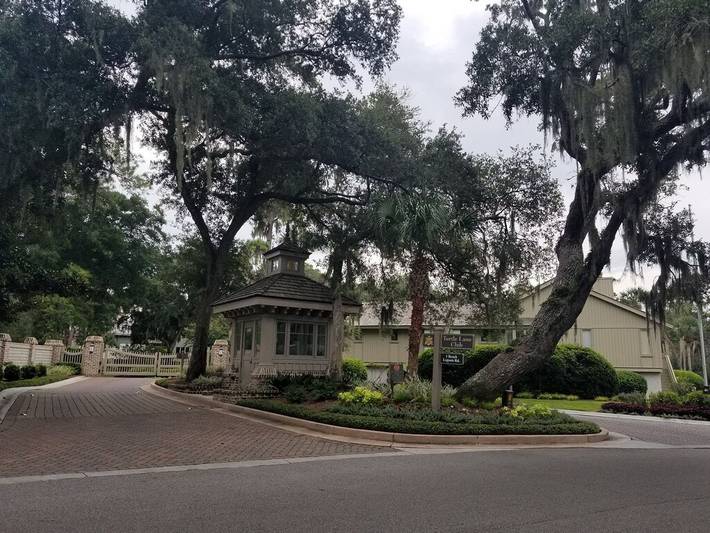 Vacation rental for 6 people, with hot tub and yard in Sea Pines