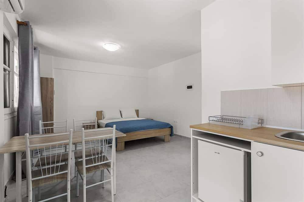 Geheel appartement, Two Room Apartment in Stoupa in Stoupa, Messenia