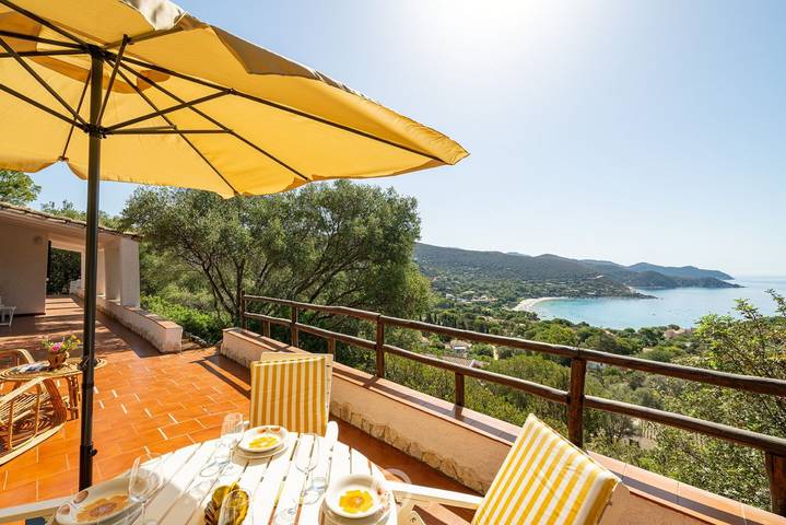 Villa per 4 persone, con giardino e vista oceano in Torre delle Stelle