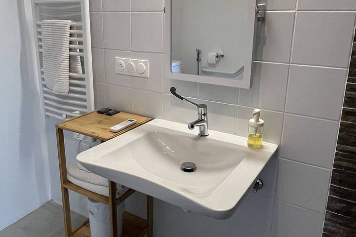 Gîte pour 13 personnes, avec jardin à Bouchet - 3