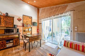 Location De Vacances pour 3 Personnes dans Bédoin, Parc naturel régional du Mont-Ventoux, Photo 3