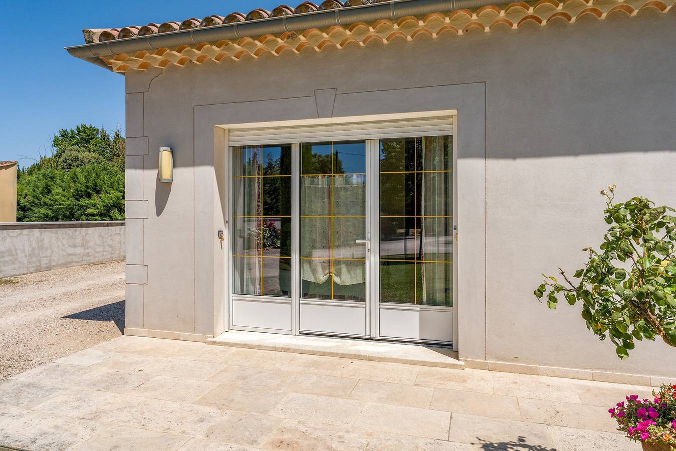 Chambre « Frédéric Mistral », La Bastide des Mereuilles avec terrasse privée, Wi-Fi et climatisation in Orange, Vaucluse