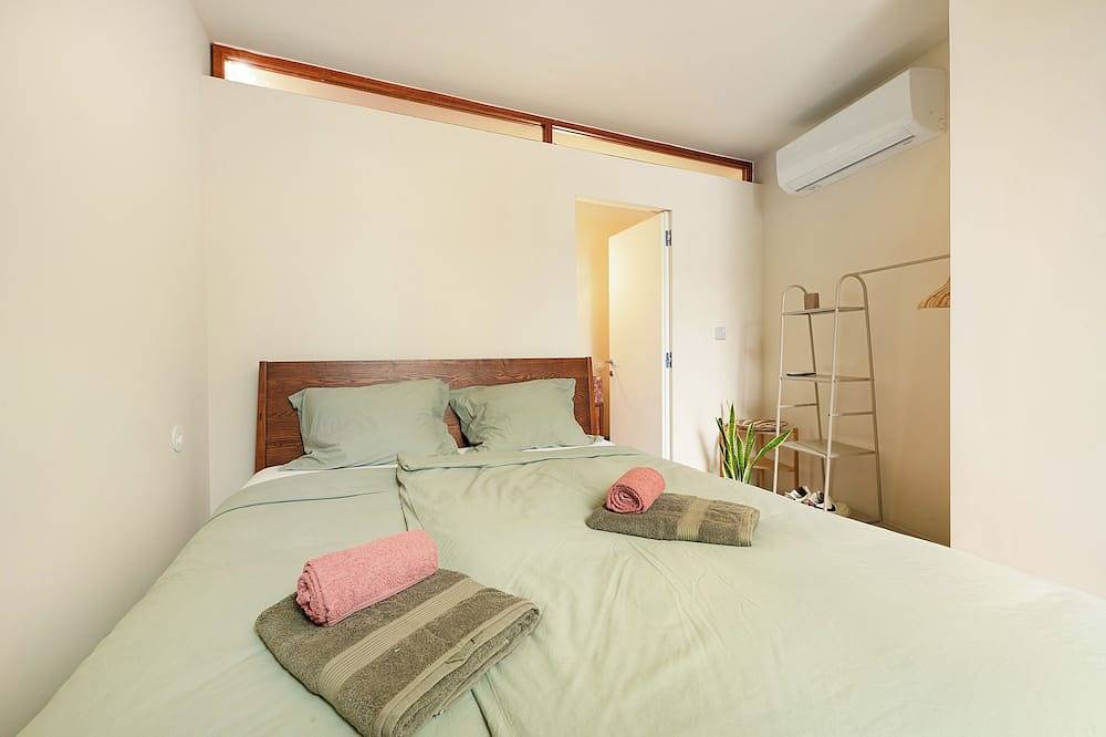 Vila Verde – Charming West Algarve Townhouse with Rooftop Terrace in Raposeira, Vila do Bispo e Raposeira