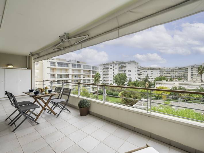 Gîte pour 4 personnes, avec terrasse et jardin à Cannes - 2