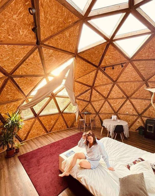 Albergue para 4 personas, con terraza además de vistas y jardín, Se admiten mascotas en Tierras del Burgo - 2