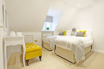 Holiday Home for 6 People in Chichester, West Sussex, Photo 4