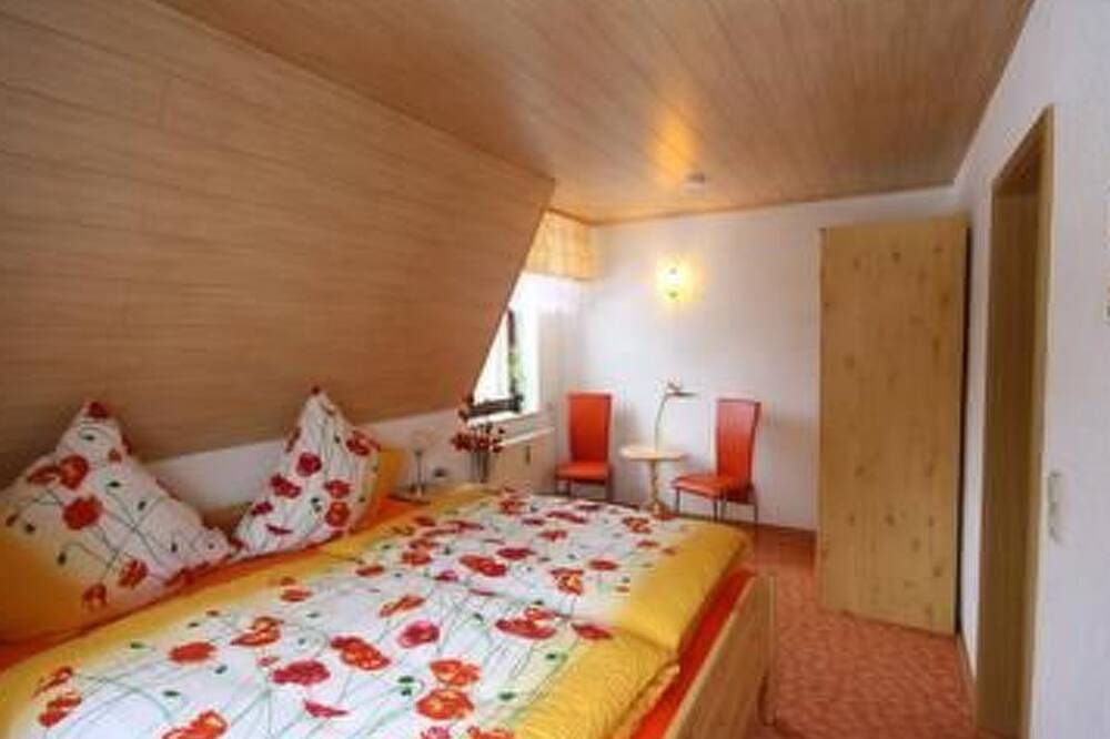 Ganze Wohnung, Panoramablick in Neudorf, Sehmatal