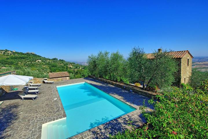 Villa con piscina per 8 persone, con piscina in Val d’Orcia