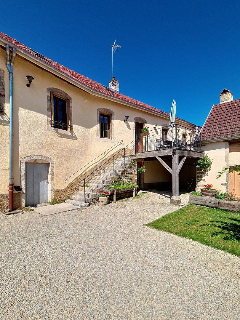Gîte de charme dans la campagne bourguignonne in Mavilly-Mandelot, Région de Beaune