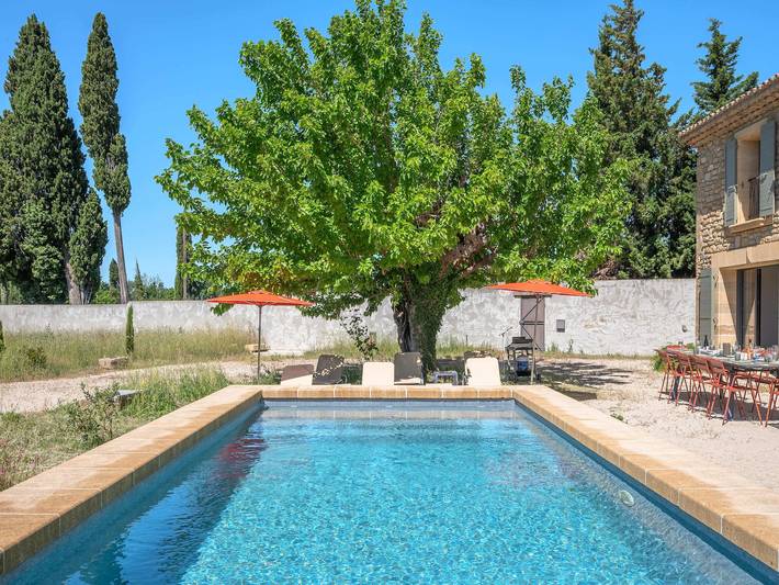 Location de vacances pour 10 personnes, avec jardin, adapté aux familles à Travaillan