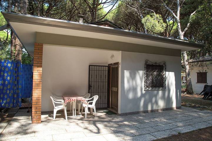 Bungalow für 5 Personen, mit Terrasse und Garten in Eraclea Mare