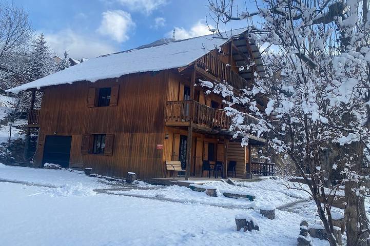 Ganze Wohnung, Alpes Ecrins, Chalet in an exceptional location - Aigle in Les Vigneaux, Nationalpark Écrins
