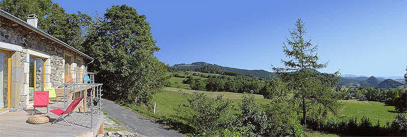 Chambre d’hôte pour 3 personnes, avec piscine ainsi que jacuzzi et jardin en Haute-Loire - 2