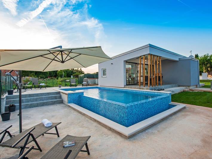 Ferienhaus für 8 Personen, mit Garten - 1