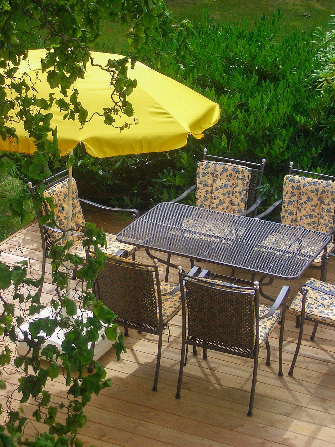 Entire apartment, Großzügige, gemütliche Ferienwohnung für bis zu 6 Personen mit 3 Terrassen in Sahlenburg, Cuxhaven