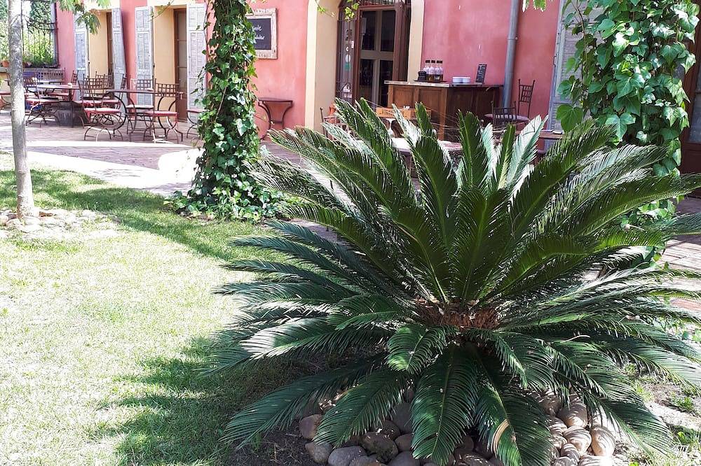Apartamento entero, Vinauberge, Gîte Syrah: Charming holidayhome with terrace next to Canal du Midi in Poilhes, Côte d'Améthyste