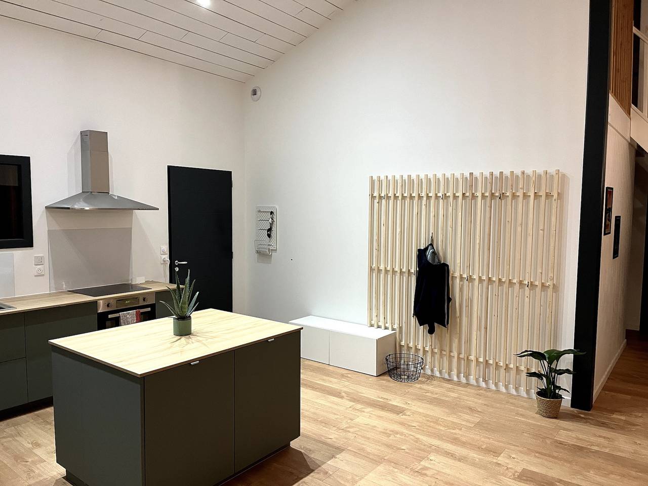 Casa espaciosa con piscina, terraza y vistas al bosque – A 7 km de la playa de Montalivet in Vendays-Montalivet, Lesparre-Médoc region