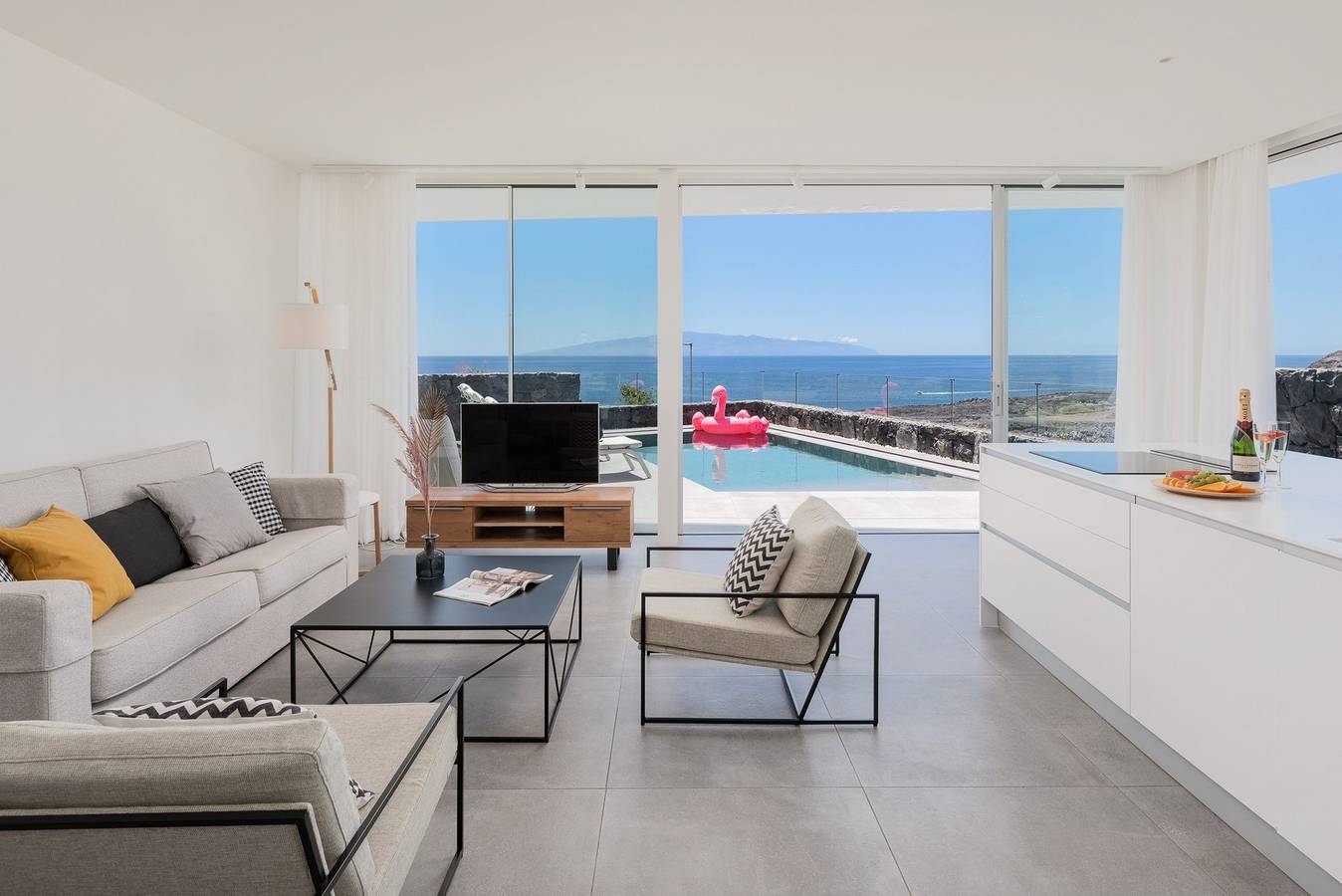 Villa Refugio de Paz | 4 Bedrooms | Heated Pool | Panoramic Sea Views in Sueno Azul, Adeje