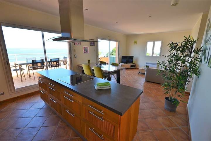 Entire apartment, Rental Beautiful Apartment T2 T3 Panoramic Sea View Penthouse In in Calvi, Calvi region