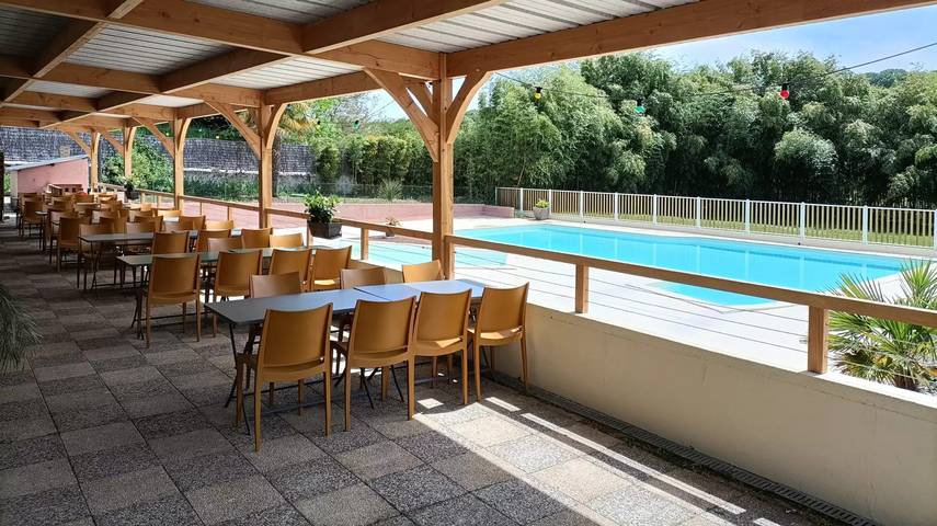 Chalet pour 5 personnes, avec vue ainsi que piscine et terrasse dans Indre - 2