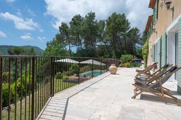 Villa pour 8 Personnes dans Tourrettes-sur-Loup, Région de Cannes, Photo 2