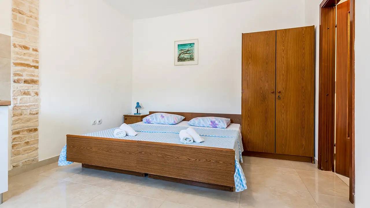 Ganze Ferienwohnung, Ferienwohnung für 2 Personen (30 m²) in Zirje in Dalmatinische Inseln