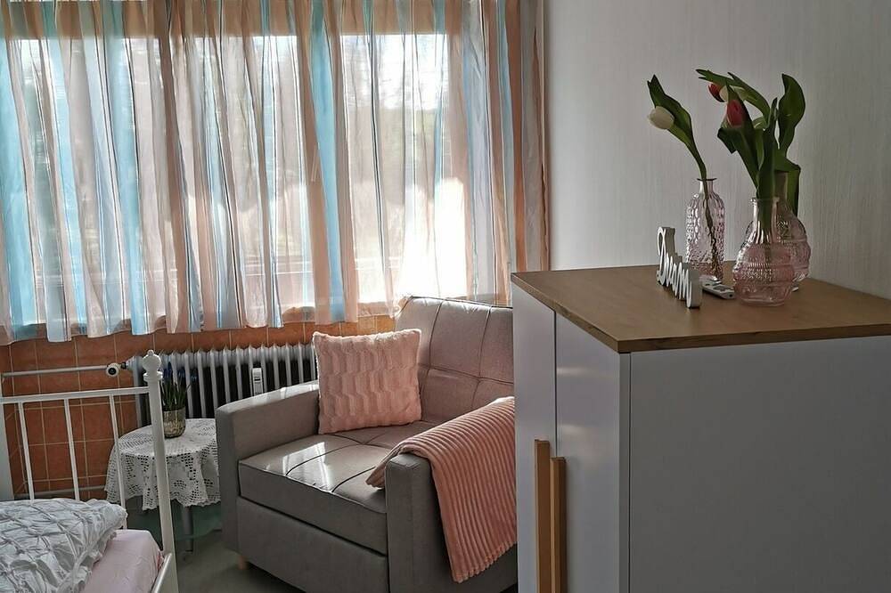 Ganze Wohnung, Ferienwohnung \"Fröhlich am Baderbichl\" in Tutzing, Starnberger See