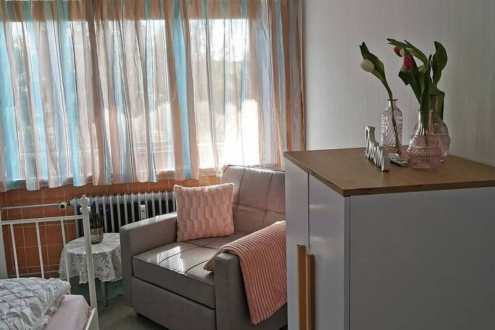 Ganze Wohnung, Ferienwohnung \"Fröhlich am Baderbichl\" in Tutzing, Starnberger See