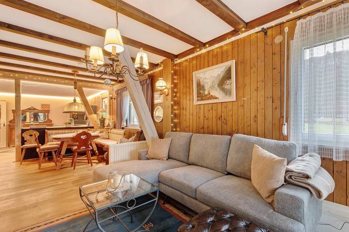 Ganze Wohnung, Wohnung 1 – Gemütliche Ferienwohnung mit Terrasse & Flusszugang in Indelhausen, Hayingen