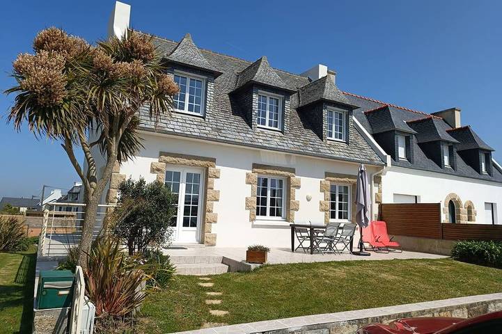 Location de vacances pour 6 personnes, avec terrasse et jardin dans Plage Pors-Meur