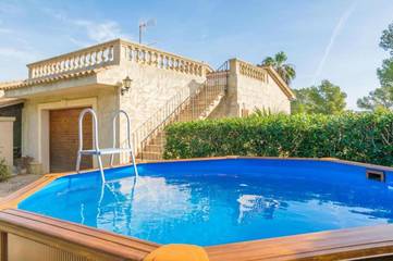 Villa in Playa del Port de Pollença, Pollença für 6 
