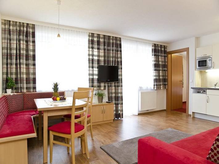 Ganze Ferienwohnung, Fewo. Leonie, 2 Schlafräume, Wc und Du. getr. in Galtür, Verwall