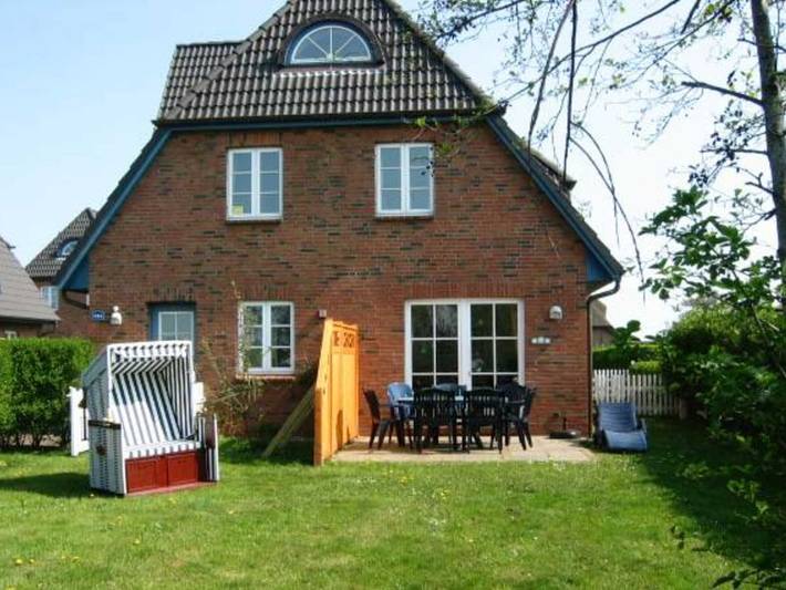 Ferienwohnung für 4 Personen, mit Garten und Terrasse, mit Haustier in Oldsum