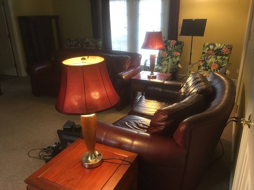 Brick Ground Floor Suite, 12 min to Liberty Univ. in Lynchburg, Virginia