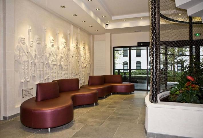 Hôtel pour 2 personnes, avec terrasse et piscine à Soissons - 2