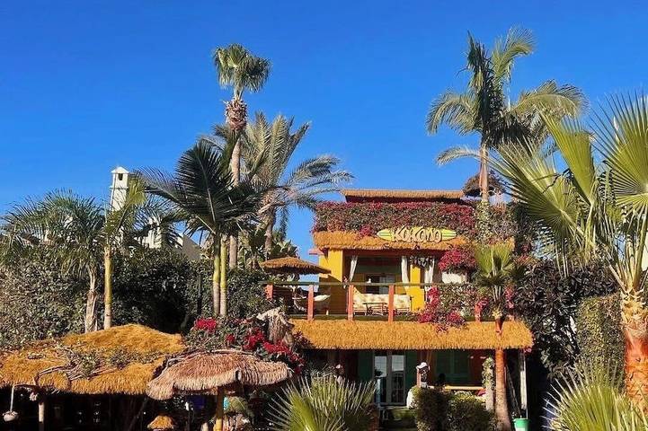 Villa for 8 people, with Balcony and Garden as well as Pool in Vera