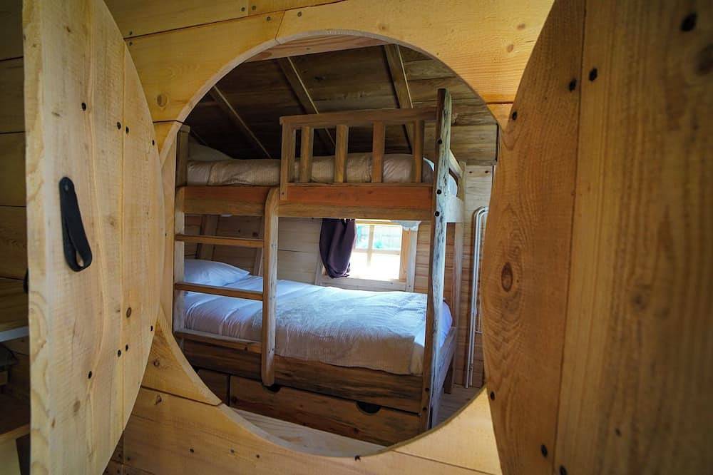 The Hobbit House at the Crossroads in Auxerre und Umgebung