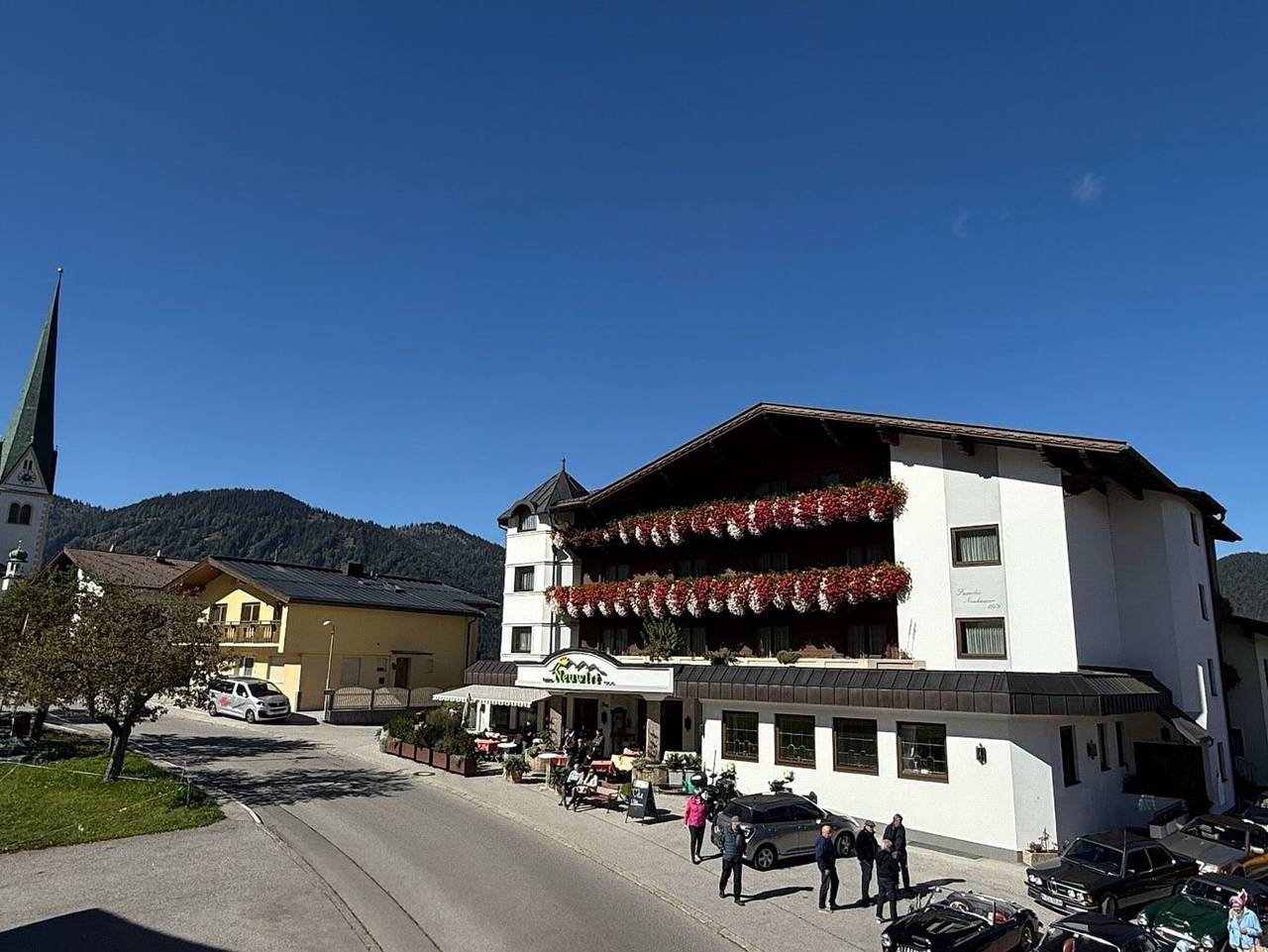 Hotel Neuwirt - Doppelzimmer Zirbenholz Shortstay in Brandenberg, Kaisergebirge