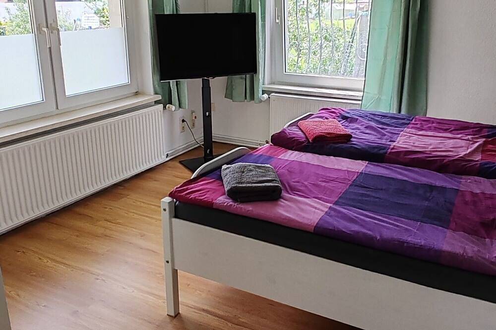 Ganze Wohnung, Ferienwohnung mieten in Blossin/Heidesee – Monteurzimmer, Monteurwohnung Tesla in Blossin, Heidesee