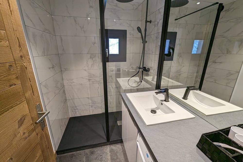 Ganze Wohnung, Saisies - Renovierte 2-Zi-Whg mit Garage, Haustiere, Wlan in Les Saisies, Albertville und Umgebung