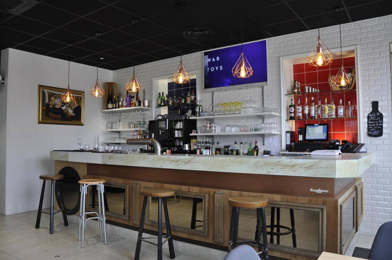 Les Tonnelles in Bar-sur-Seine, Aube