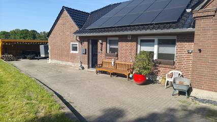 Ferienwohnung für 4 Personen, mit Garten und Sauna sowie Ausblick am Niederrhein