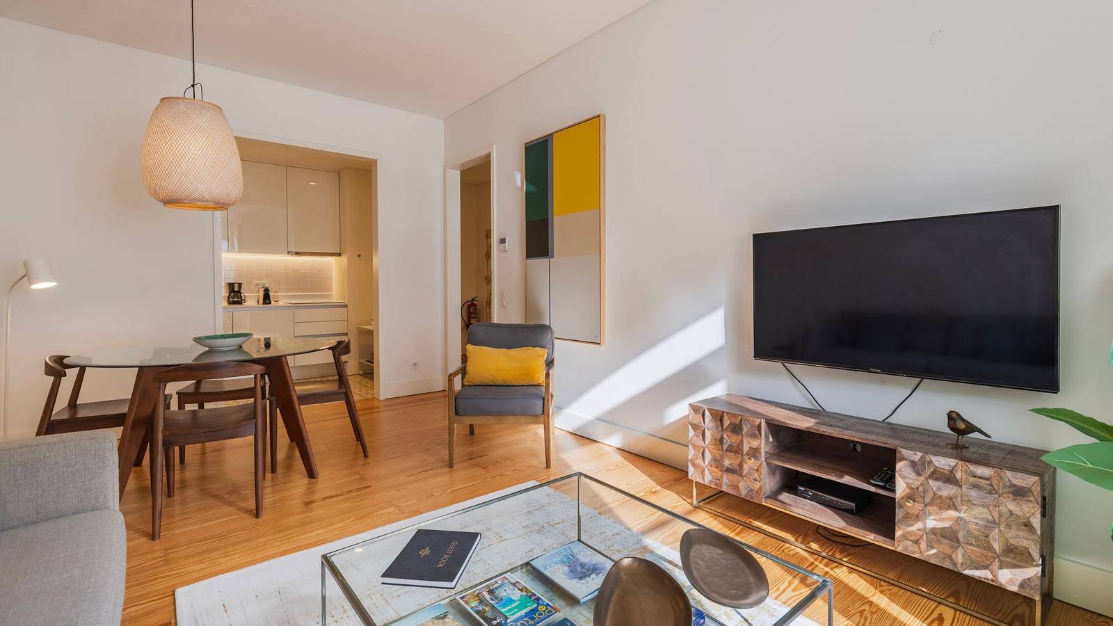 Apartamento inteiro, Downtown Sleek Apartment by Lovelystay in São Nicolau (Lisboa), Santa Maria Maior