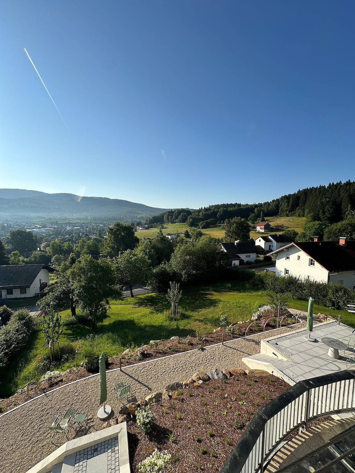 Ganze Wohnung, Ferienwohnung "Auerer Retreat" mit Bergblick, privaten Balkonen und Wlan in Frauenau, Ostbayern