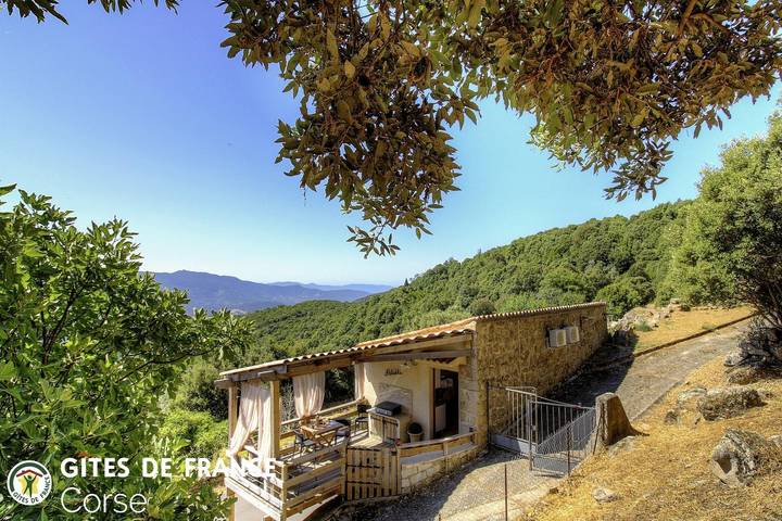 Casa de huéspedes para 2 personas, con Terraza y Vistas en Córcega