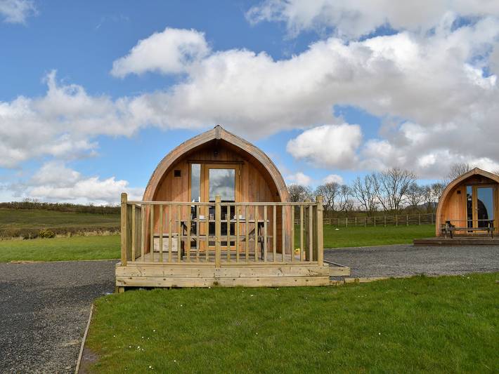 Glamping for 5 people, with Garden in the Lake District