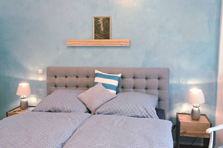 Ganze Wohnung, Schöne Ferienwohnung Altstadtquartier Eutin mit Balkon und Garage in Eutin, Ostholstein