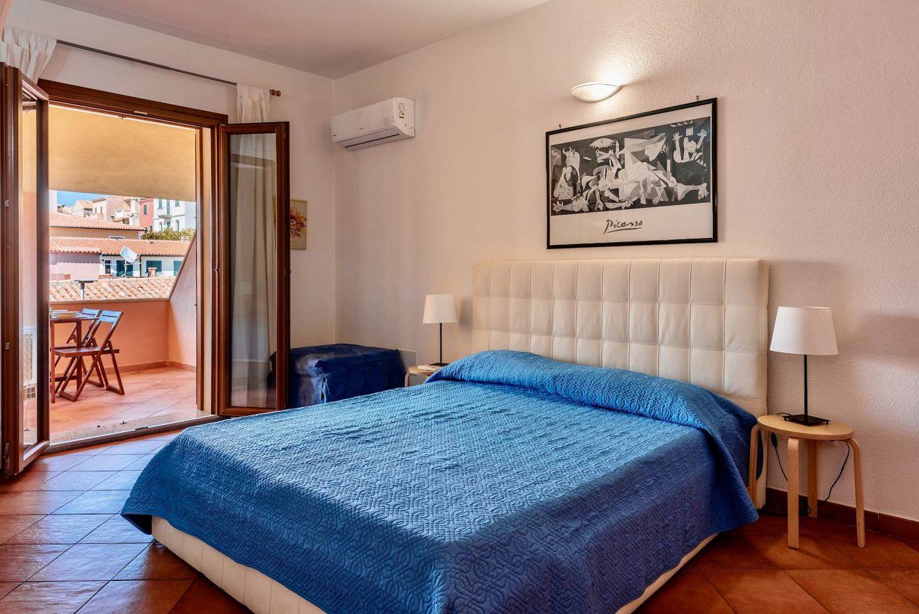 Apartamento inteiro, Cristal Blue Studio3 in Santa Teresa di Gallura, Santa Teresa Gallura (Municipality)